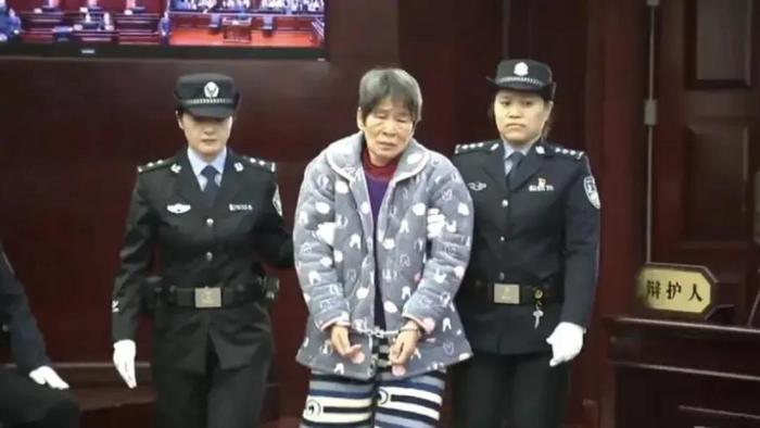 余华英拐卖儿童案重审，正义终将伸张，法律不容侵犯