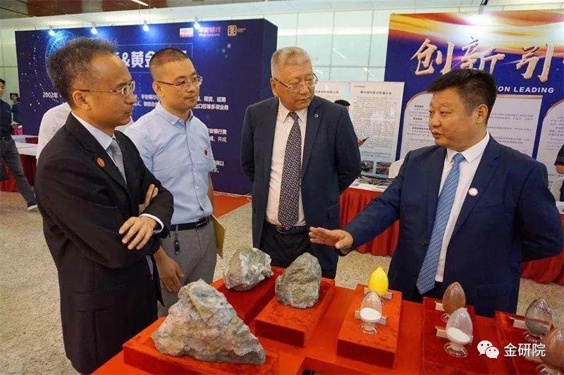 赤峰黄金最新动态，变革中的闪耀与学习的力量