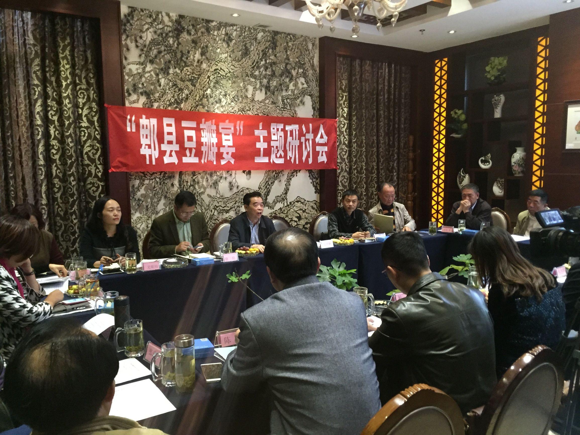 夏日凉菜盛宴，味蕾与友情的完美交织时光