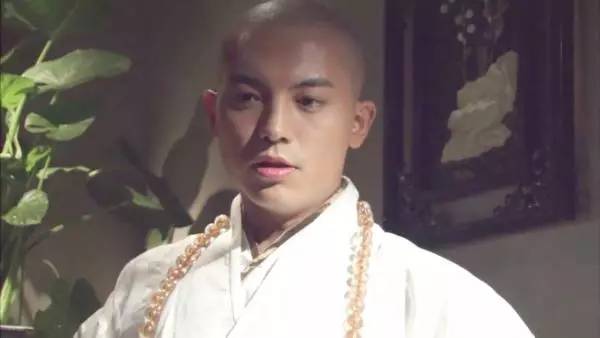 鲁芬，演艺之路的闪耀之星