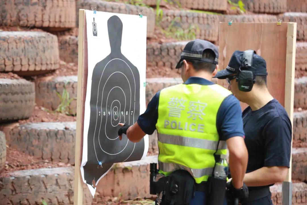 实弹射击考核