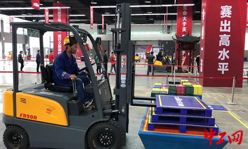 芜湖叉车工最新招聘，行业现状、观点分析及个人立场探讨