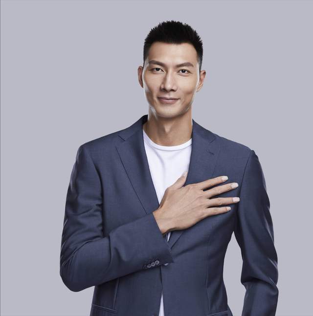 易建联嫖娼对象曝光引发体育界震荡，跨性别者引发争议热议