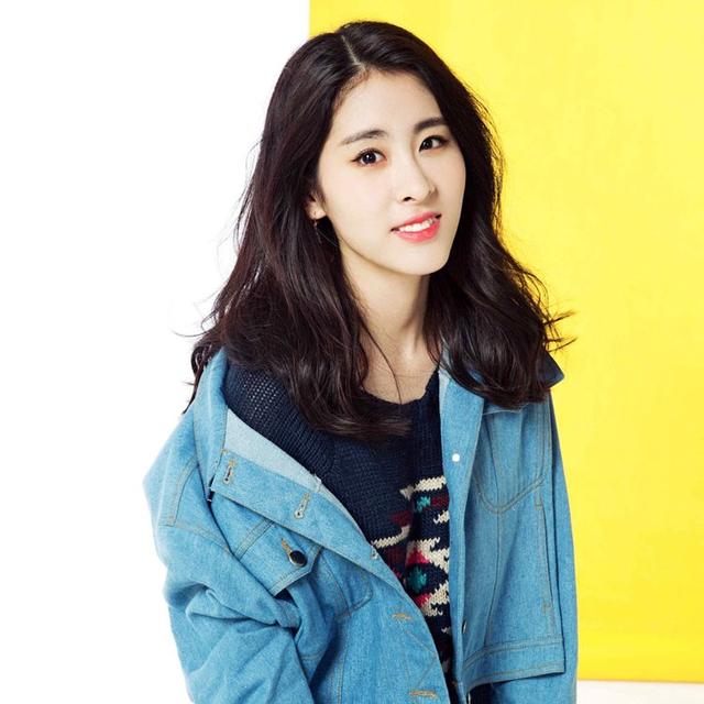 张碧晨最新歌曲揭秘，小巷深处的音乐宝藏奇迹！