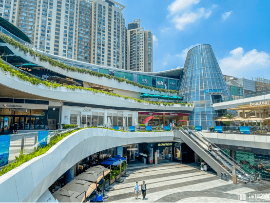深圳最新商场，科技潮流的前沿体验中心