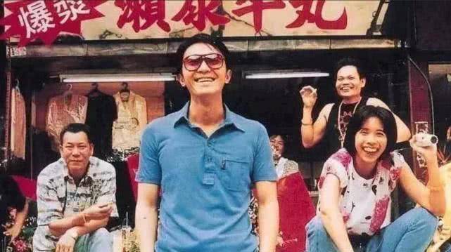 最新香港喜剧，多维度视角下的观点阐述