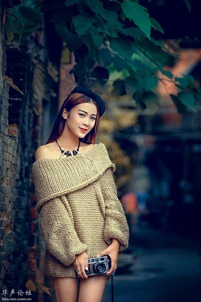 小巷深处的独特邂逅，最新剩女故事揭晓