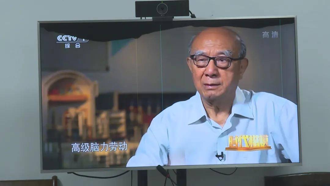 芬妮最新动态与时代地位，回溯背景与重大事件探究