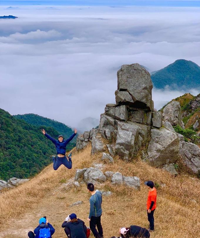 最新奇石图片，自信与成就感的旅程之旅