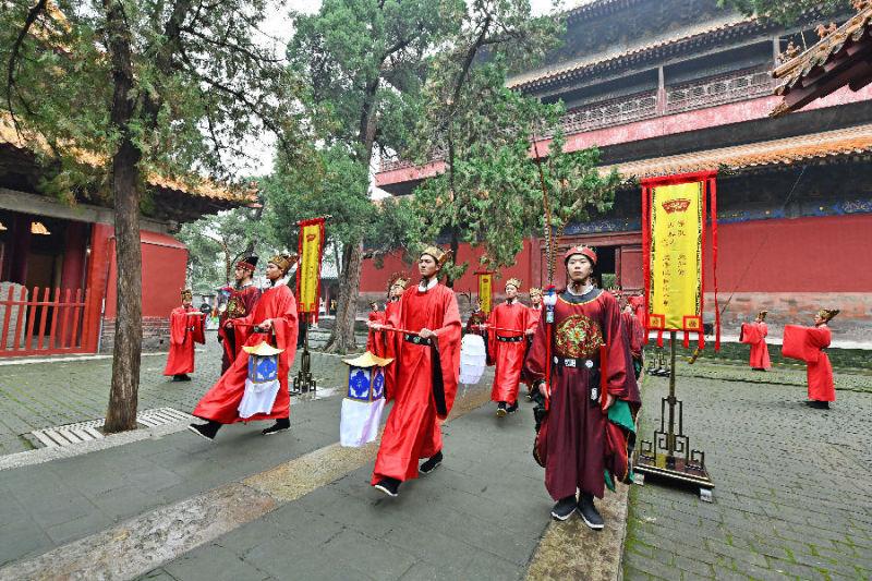曲阜最新招聘，友情与工作的和谐交响会