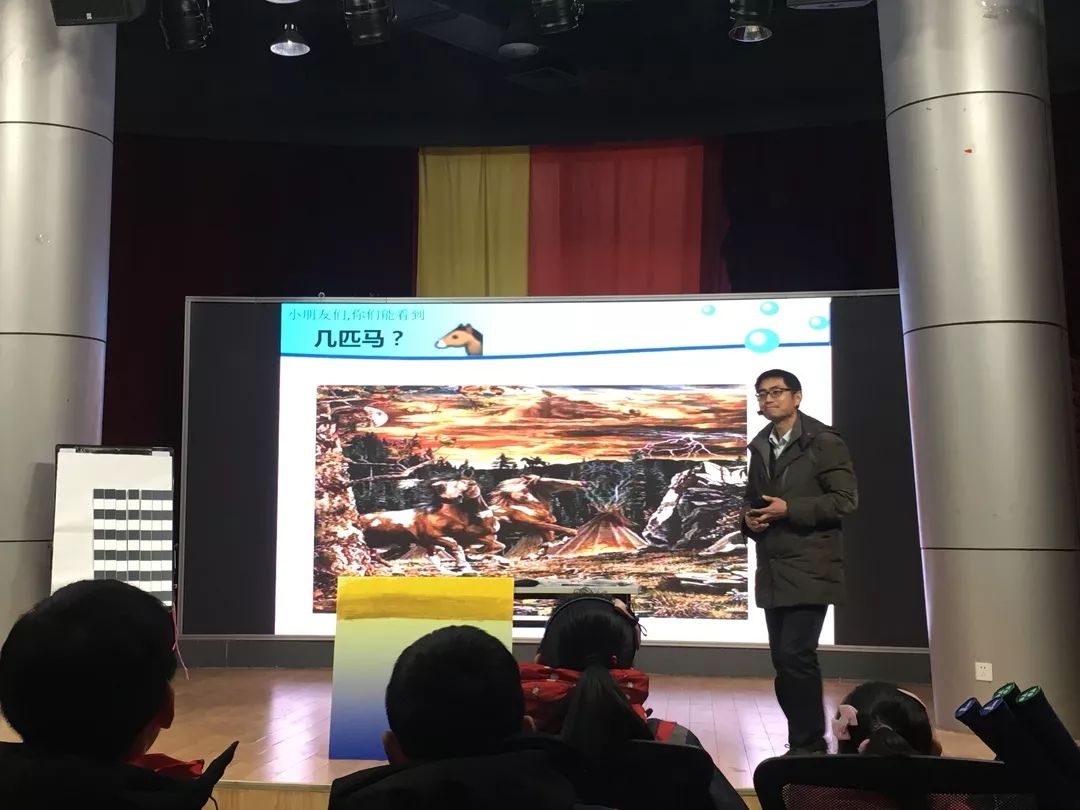 何铁红最新动态，探索前沿领域的先锋领袖