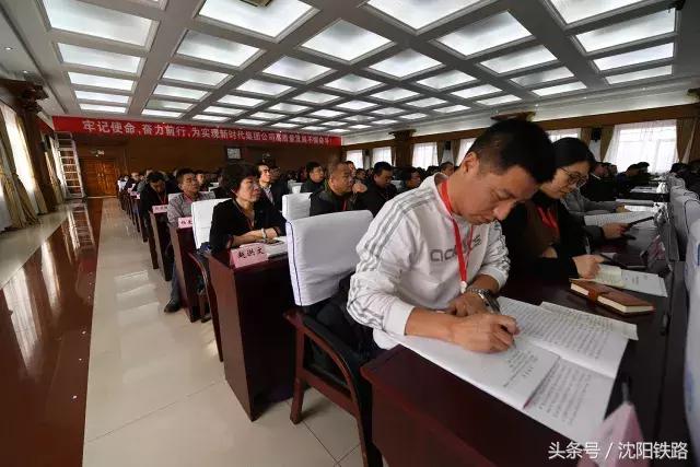 最新接发技术革新引领时尚潮流，时尚接口重塑潮流发型