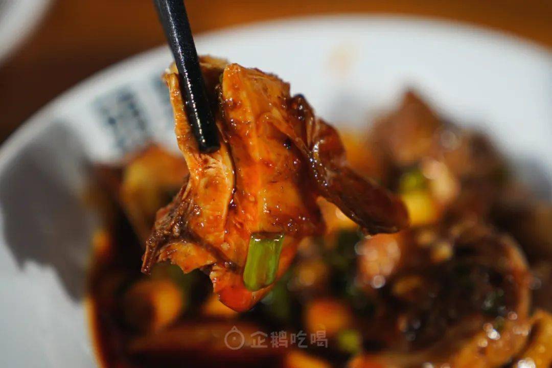 最新顿，小巷深处的独特美食风味